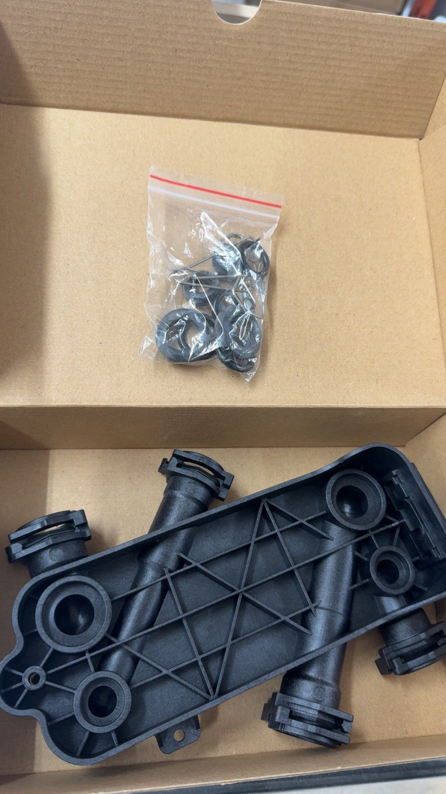 BRAND NEW WORCESTER 87160118190 Lower Housing